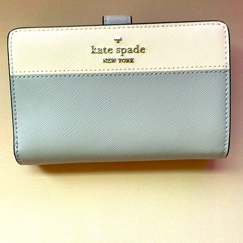BNIB Kate spade ♠️ “Madison color block Saffran’s Le” wallet